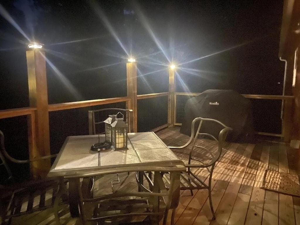 Gas Fireplace, Firepit, And Cedar Adirondack Chair Spencer Ngoại thất bức ảnh